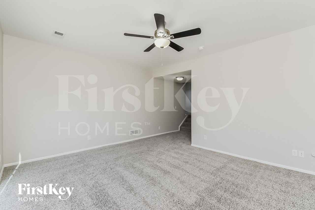 6021 Santo Domingo Rd - Photo 7 of 15
