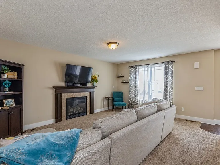 2725 16th St Sw #NA - Photo 3 of 13
