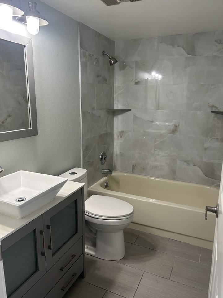 12500 Capri Cir N #203 - Photo 6 of 22