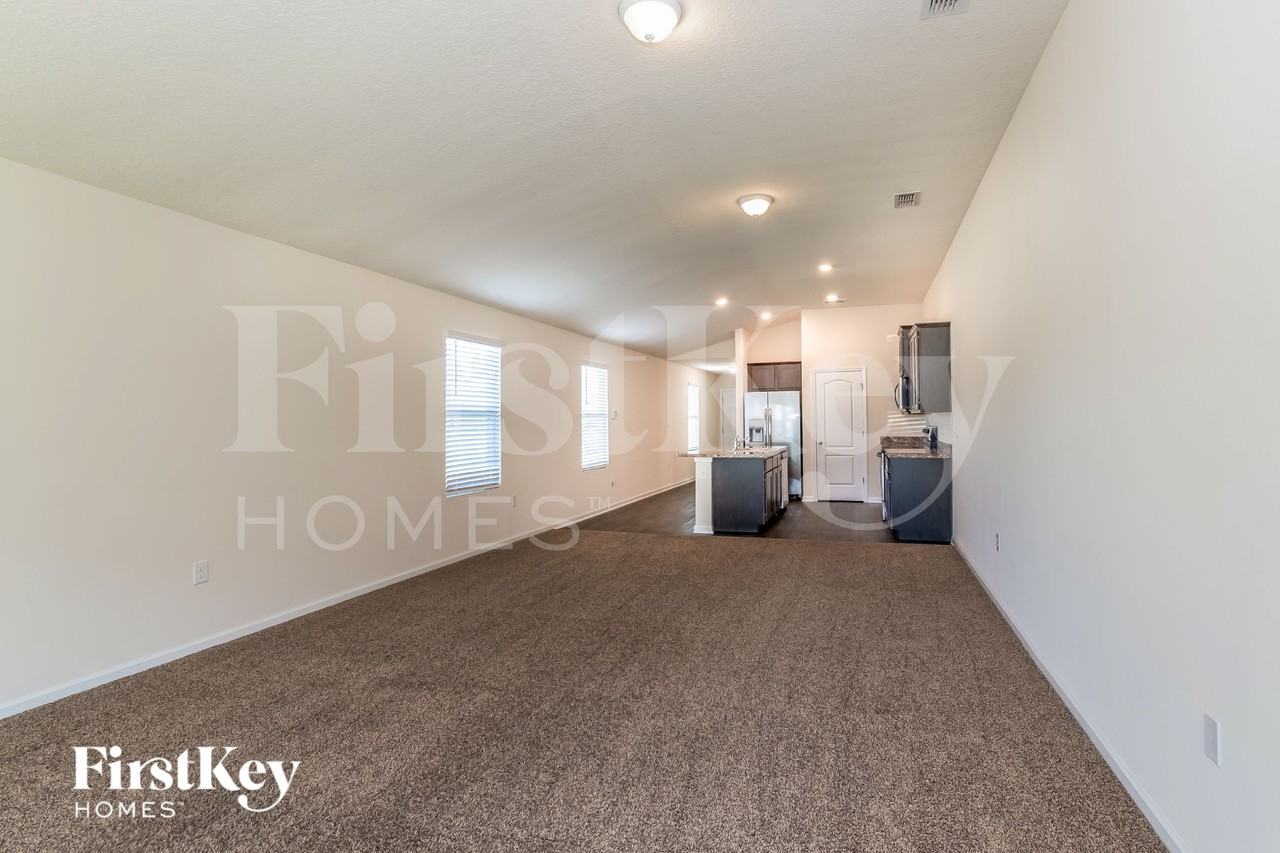 8078 Cape Fox Dr - Photo 2 of 19