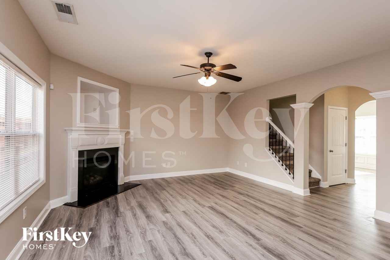 155 Pebblefield Trce - Photo 2 of 15