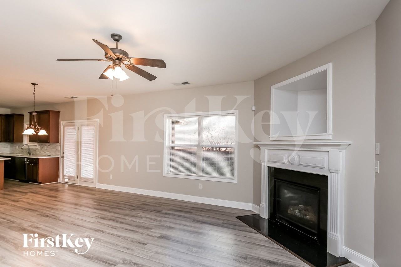 155 Pebblefield Trce - Photo 3 of 15