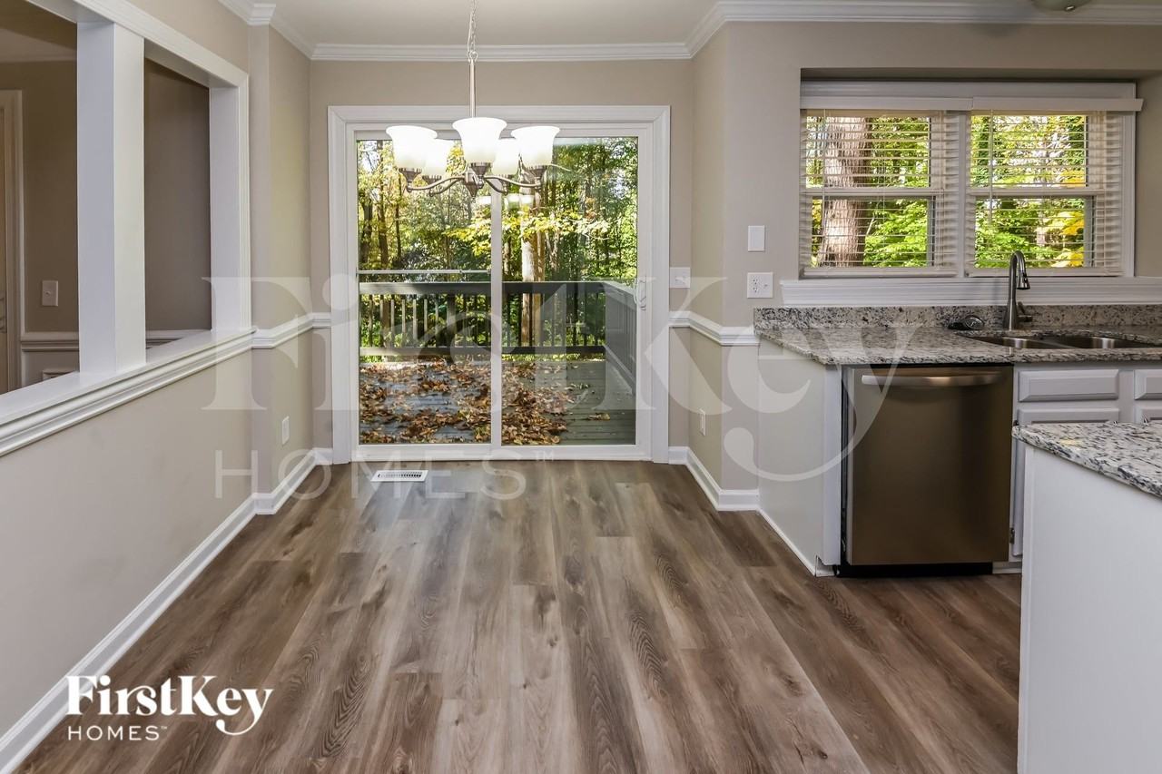 4024 Brownes Ferry Rd - Photo 7 of 15