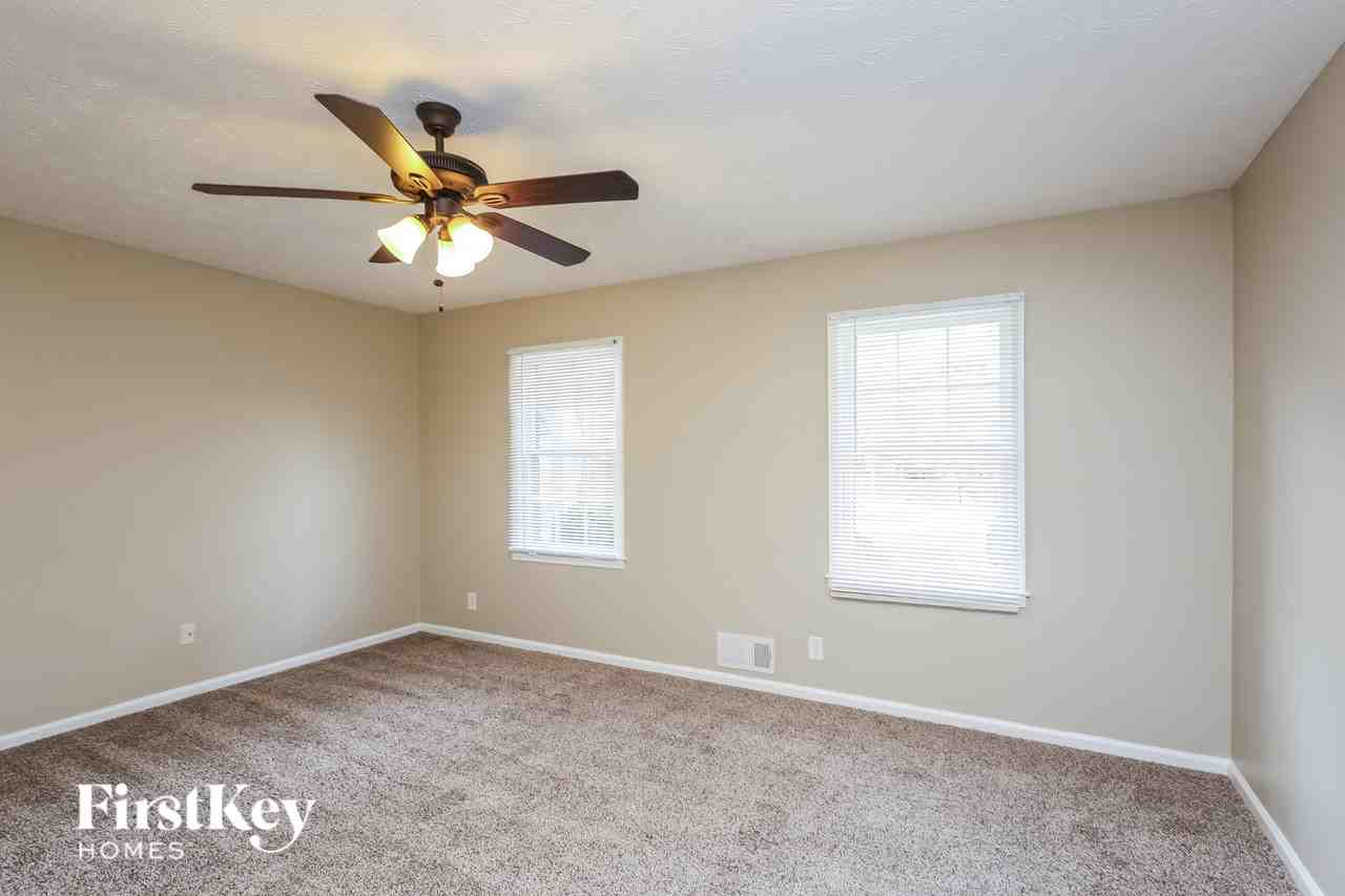 450 Old Towne Trl - Photo 6 of 16