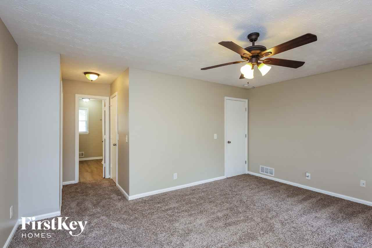 450 Old Towne Trl - Photo 7 of 16