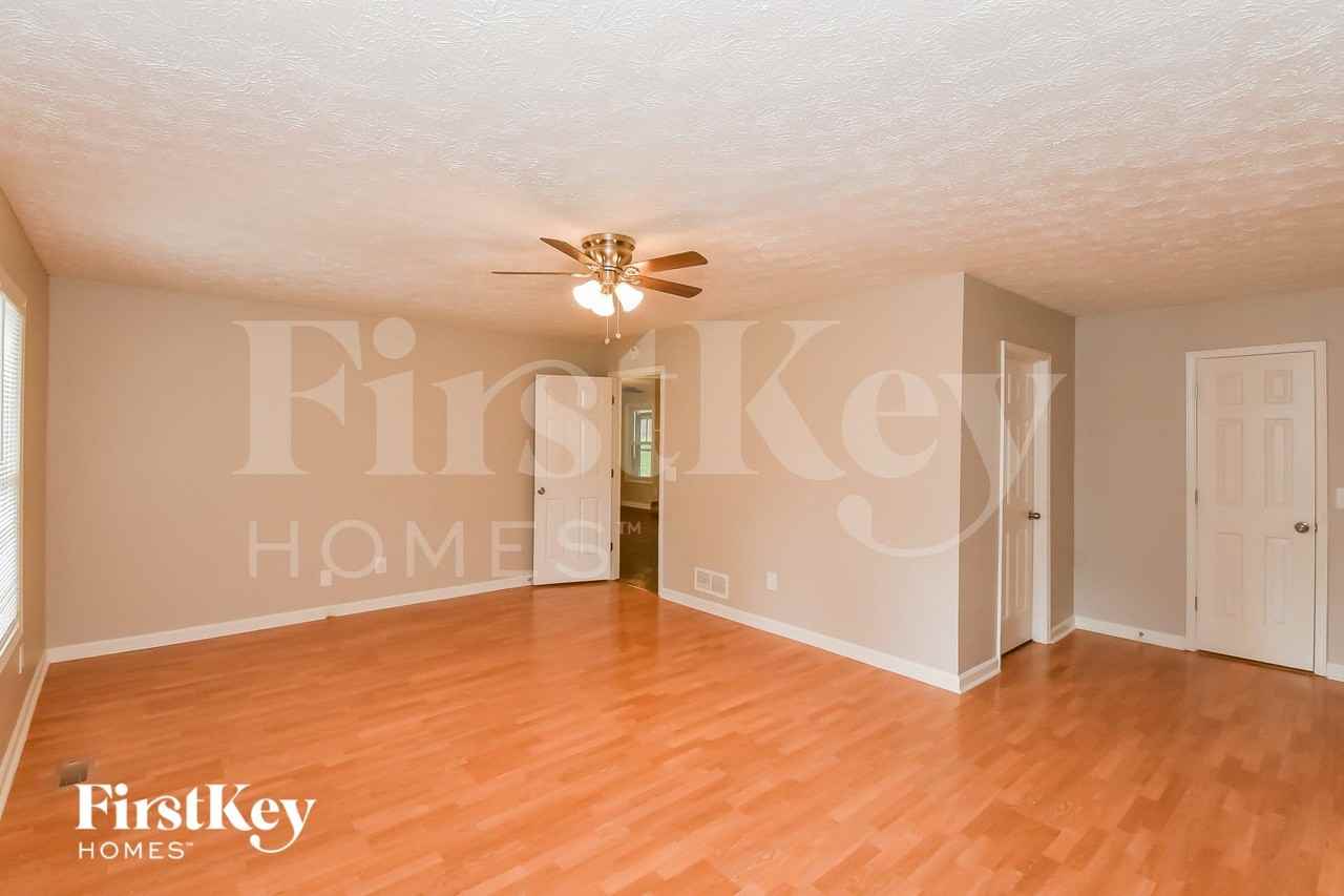 3141 N Woods Trl - Photo 2 of 15
