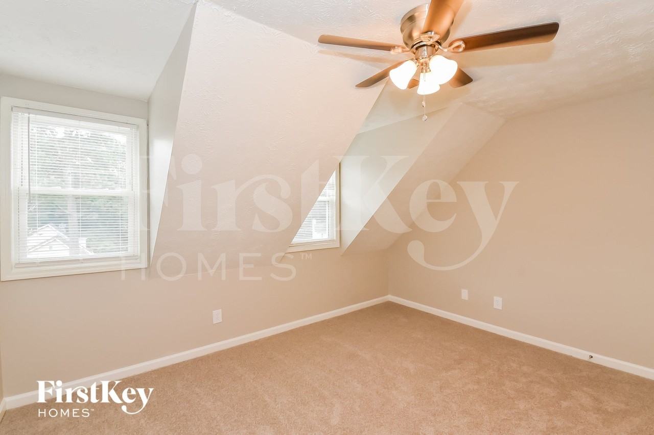 3141 N Woods Trl - Photo 4 of 15
