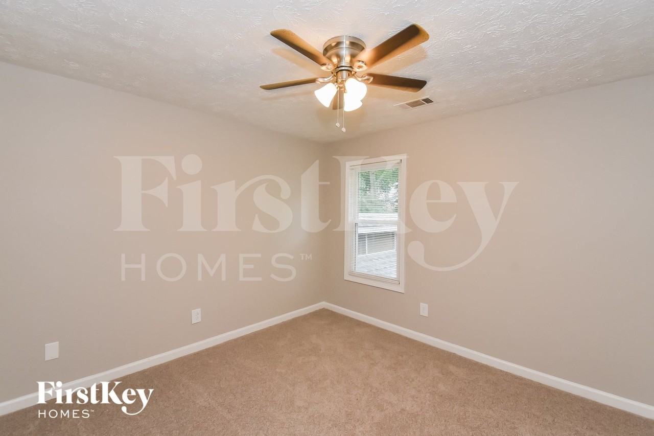 3141 N Woods Trl - Photo 5 of 15