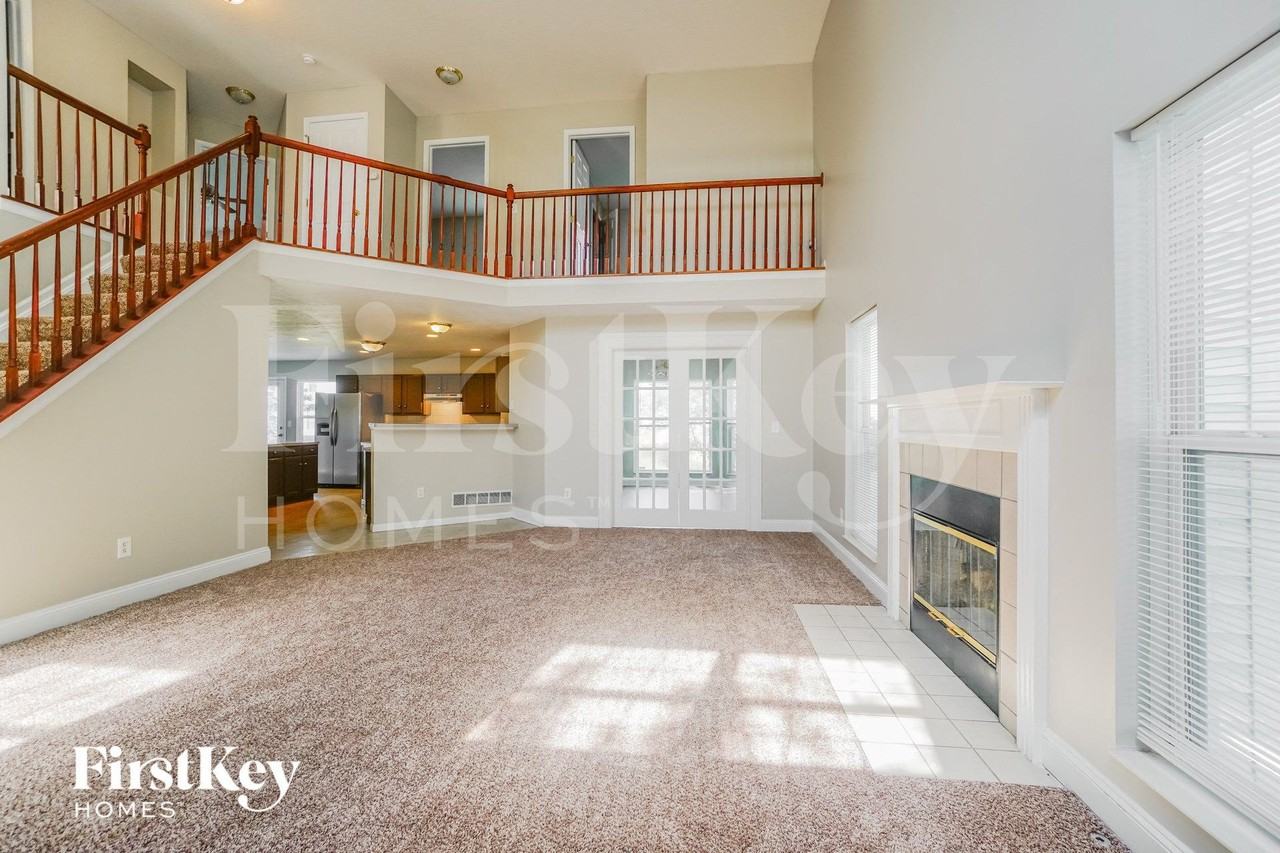 2895 Gablewood Dr - Photo 4 of 15