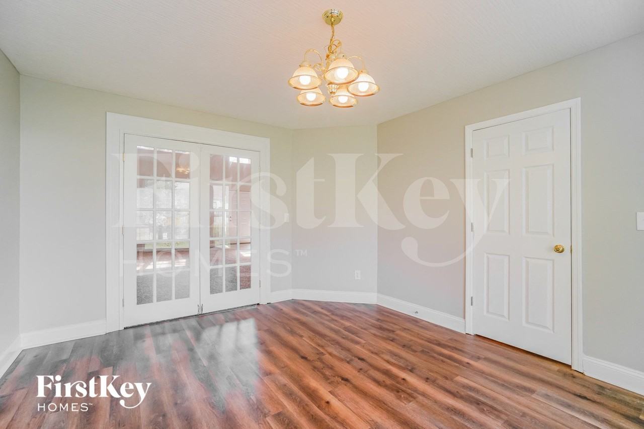2895 Gablewood Dr - Photo 6 of 15