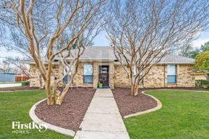 featured image of 2626 Fallcreek Dr