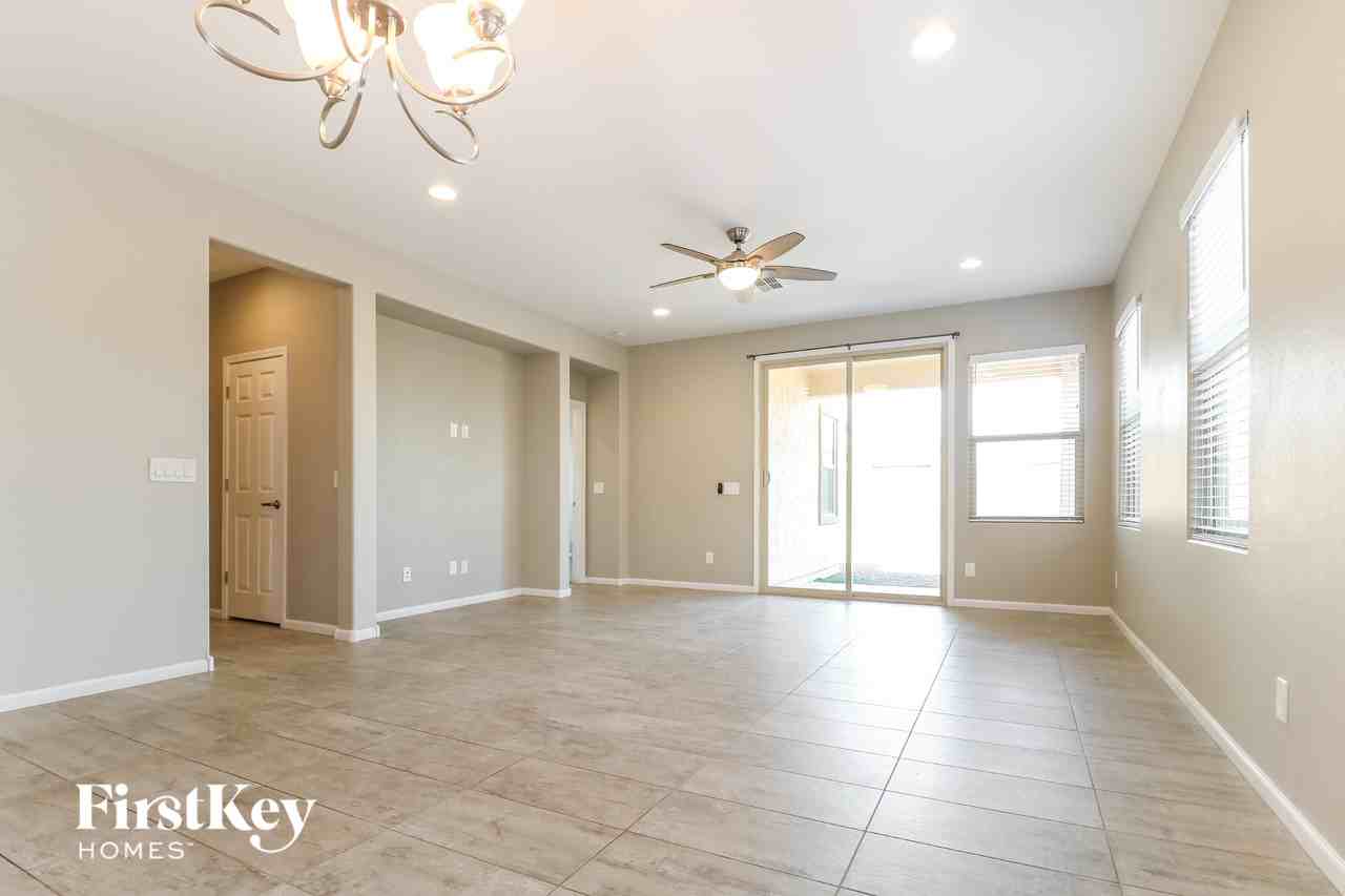 830 S 200th Ln - Photo 3 of 15