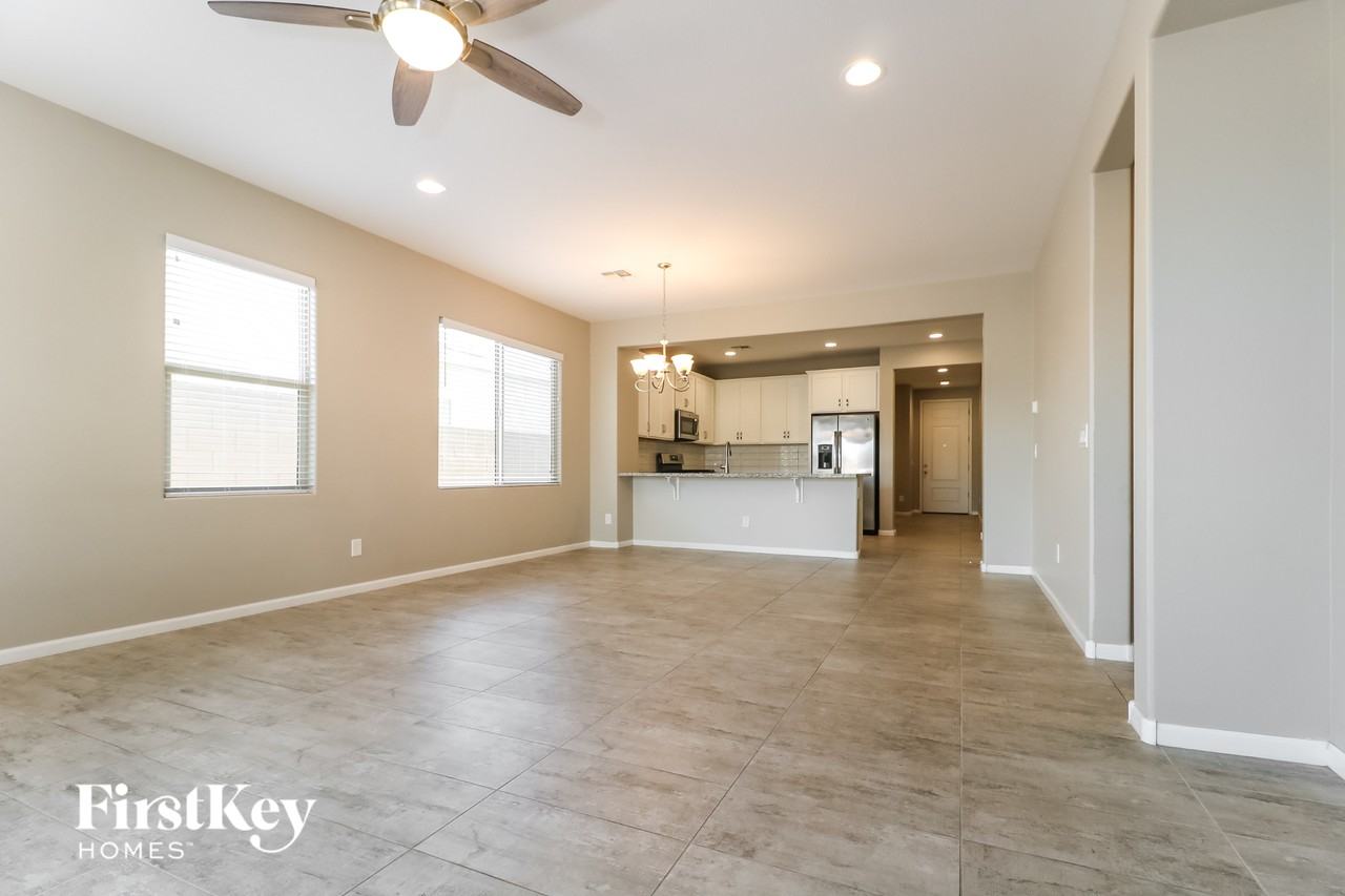 830 S 200th Ln - Photo 5 of 15