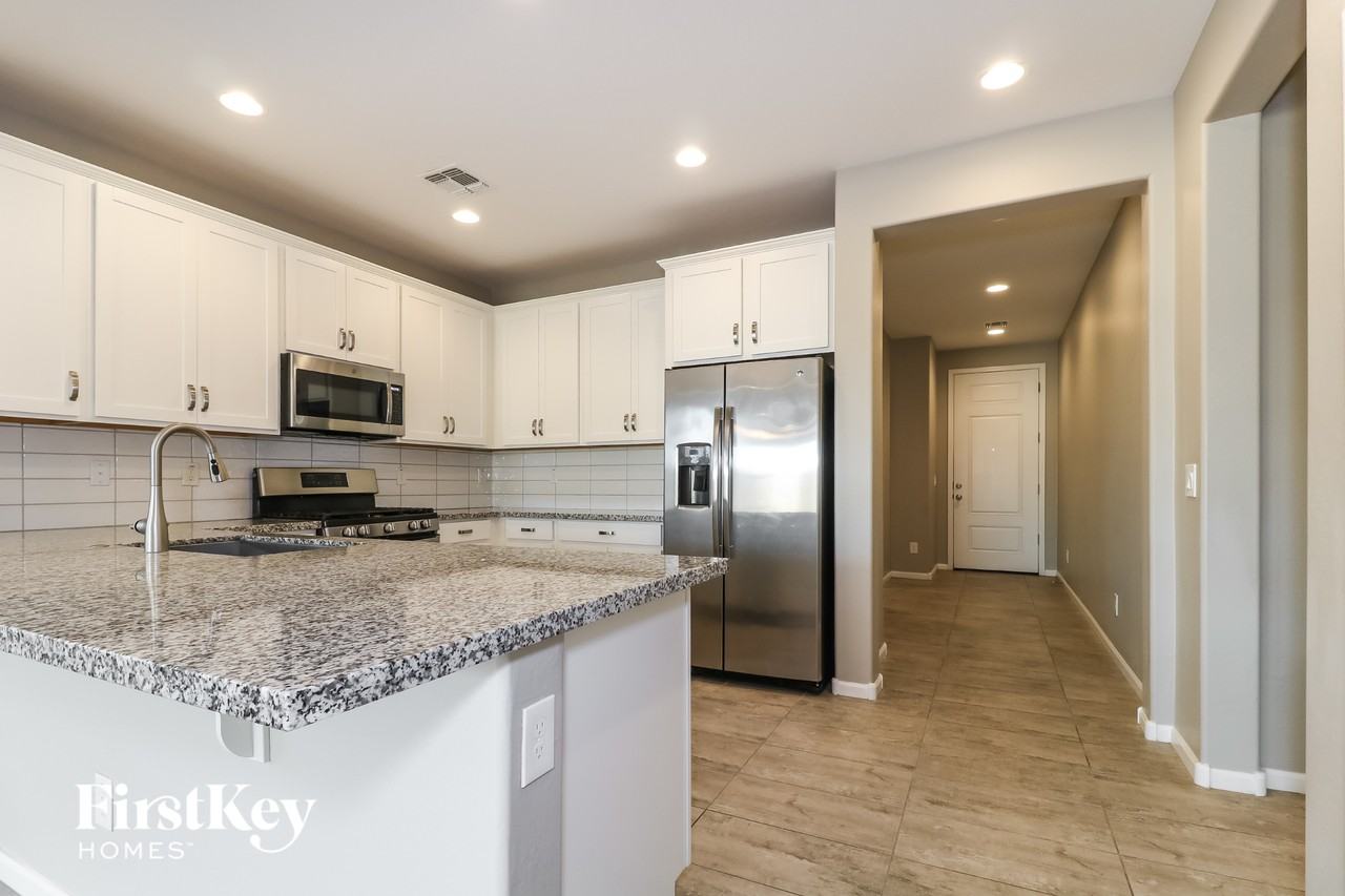 830 S 200th Ln - Photo 7 of 15