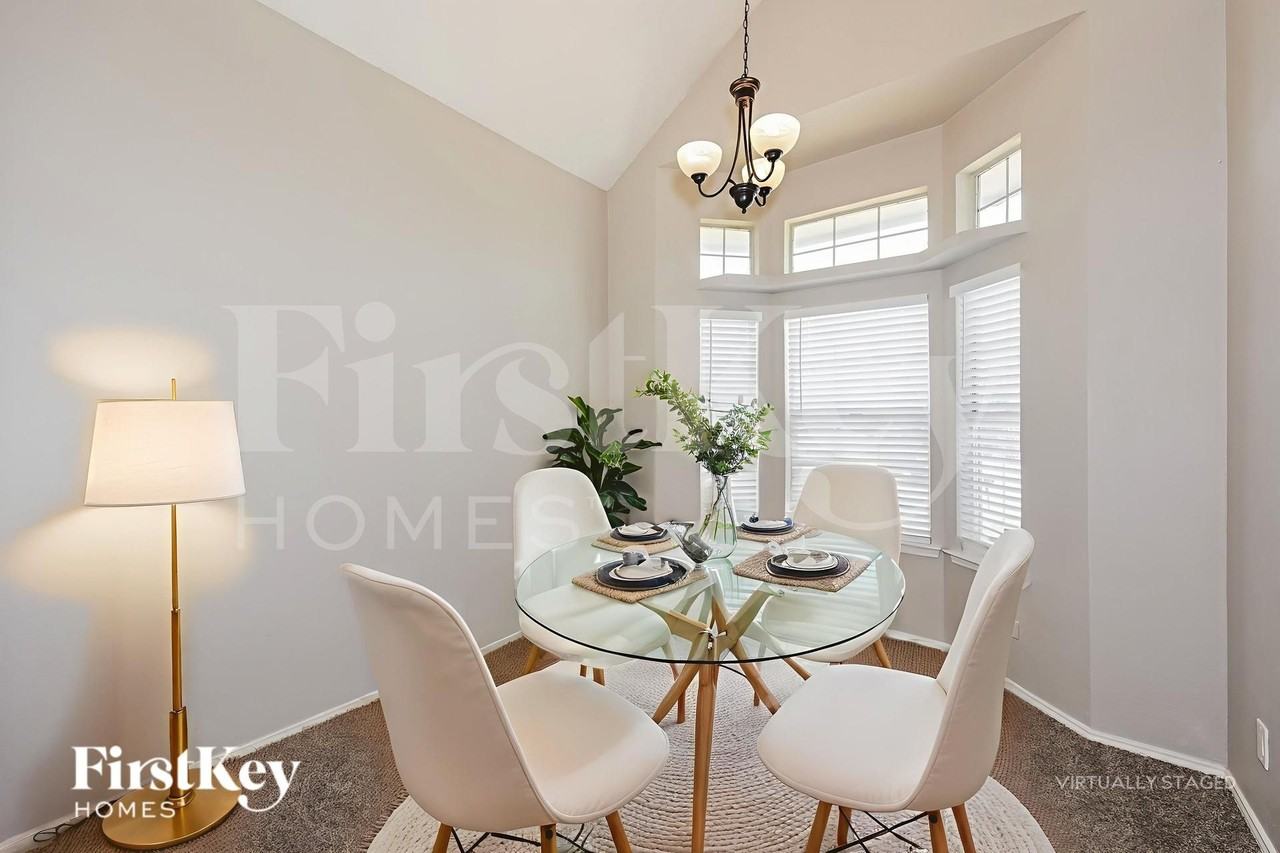 2140 Birch Bend Dr - Photo 5 of 20