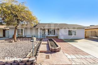 9451 N 65th Ave - Photo 1 of 1