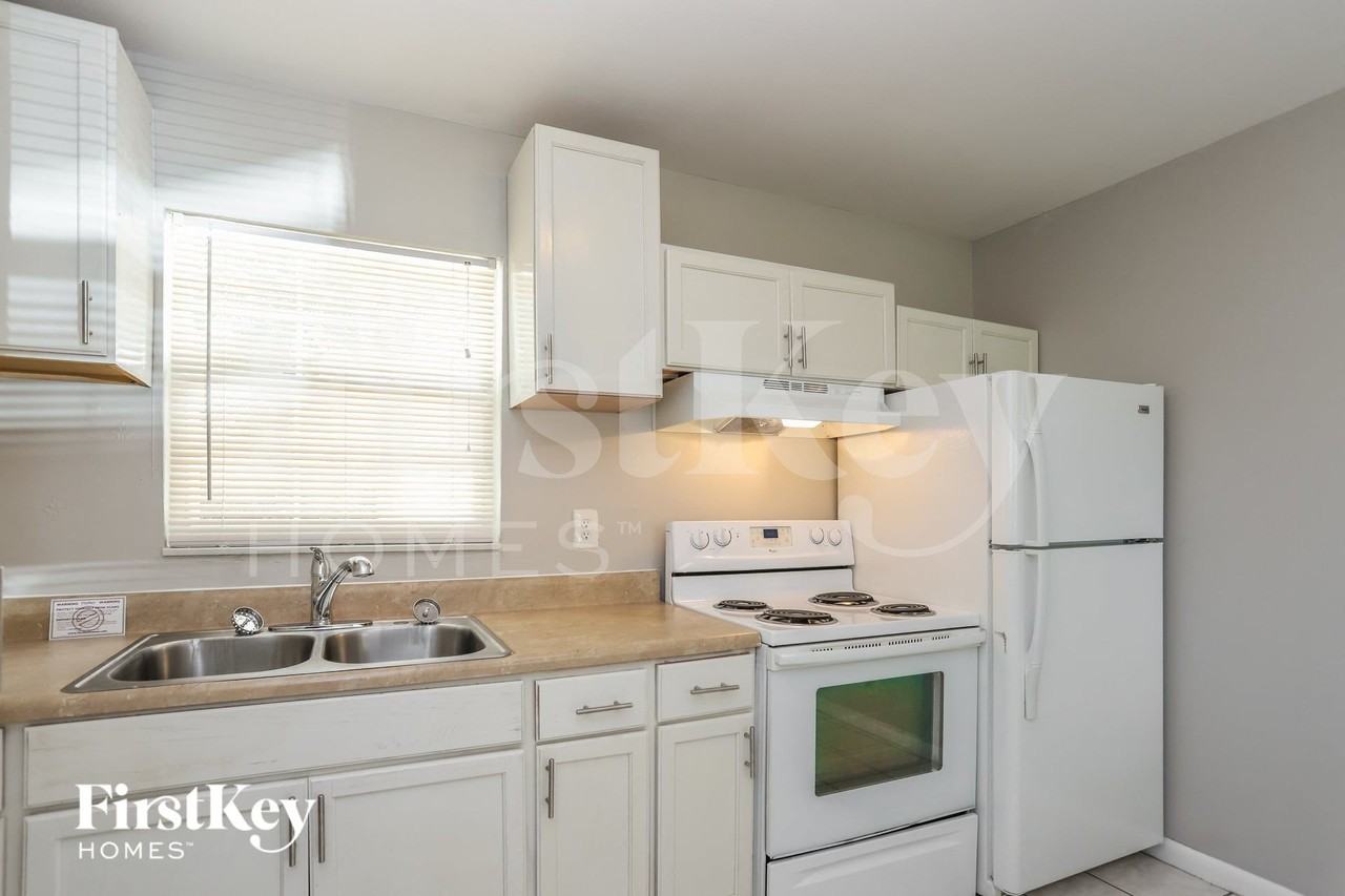 6999 78th Ave N - Photo 5 of 15