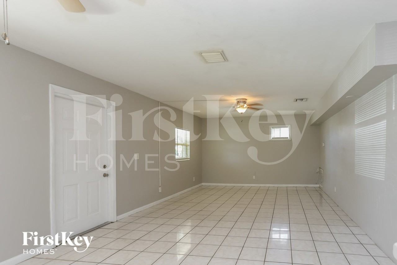 6999 78th Ave N - Photo 6 of 15
