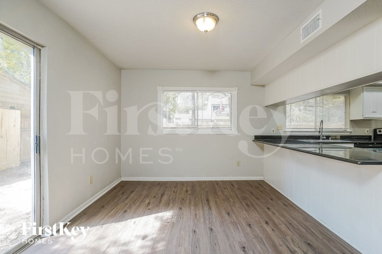 32 S Morningwood Ct - Photo 6 of 19