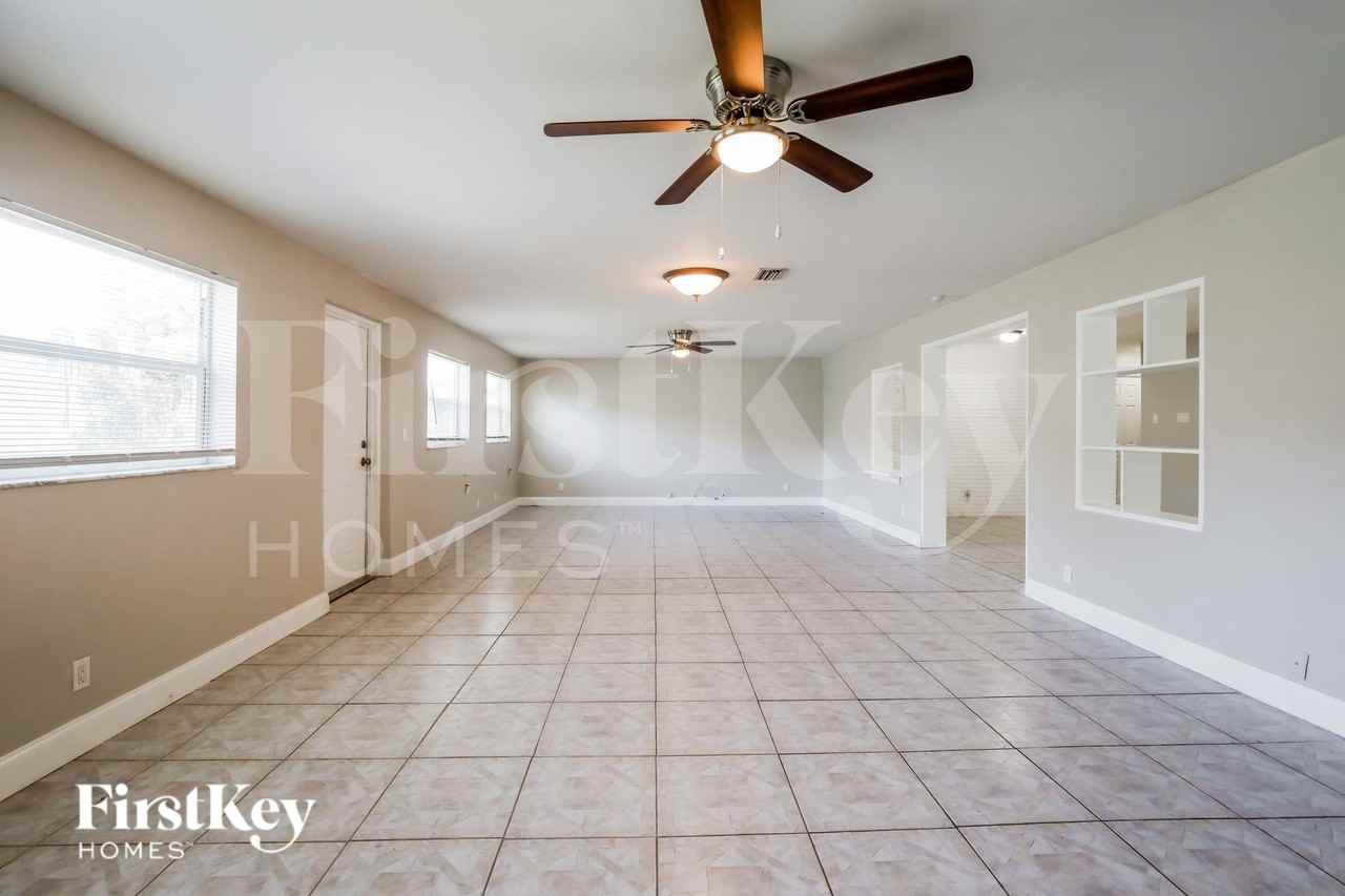 2931 Nave - Photo 3 of 16