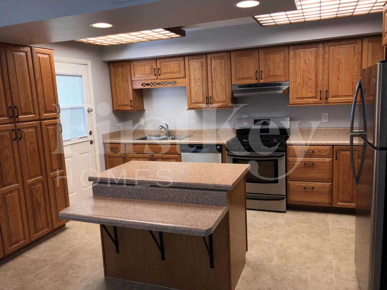 2319 W Wood Dr - Photo 6 of 17