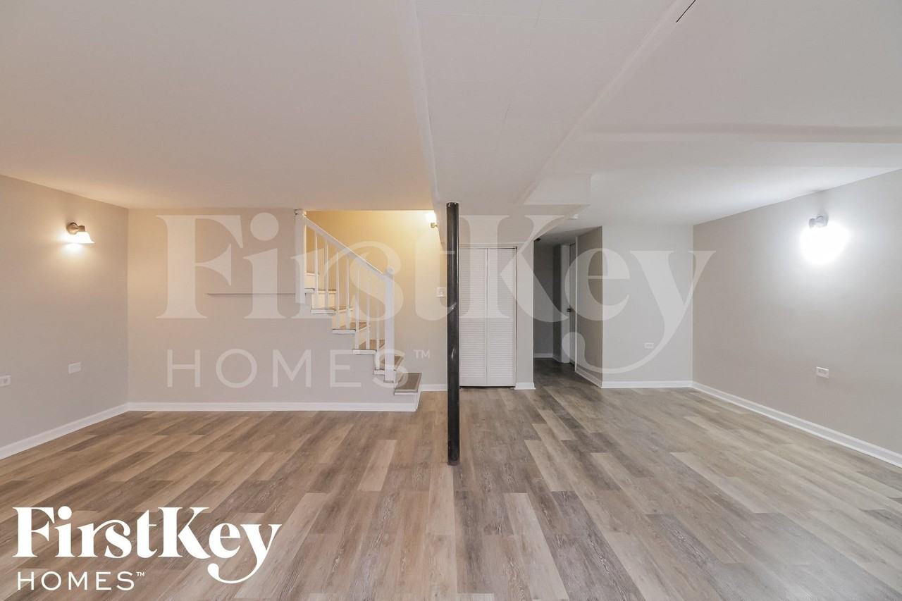 15450 Elm St - Photo 4 of 15