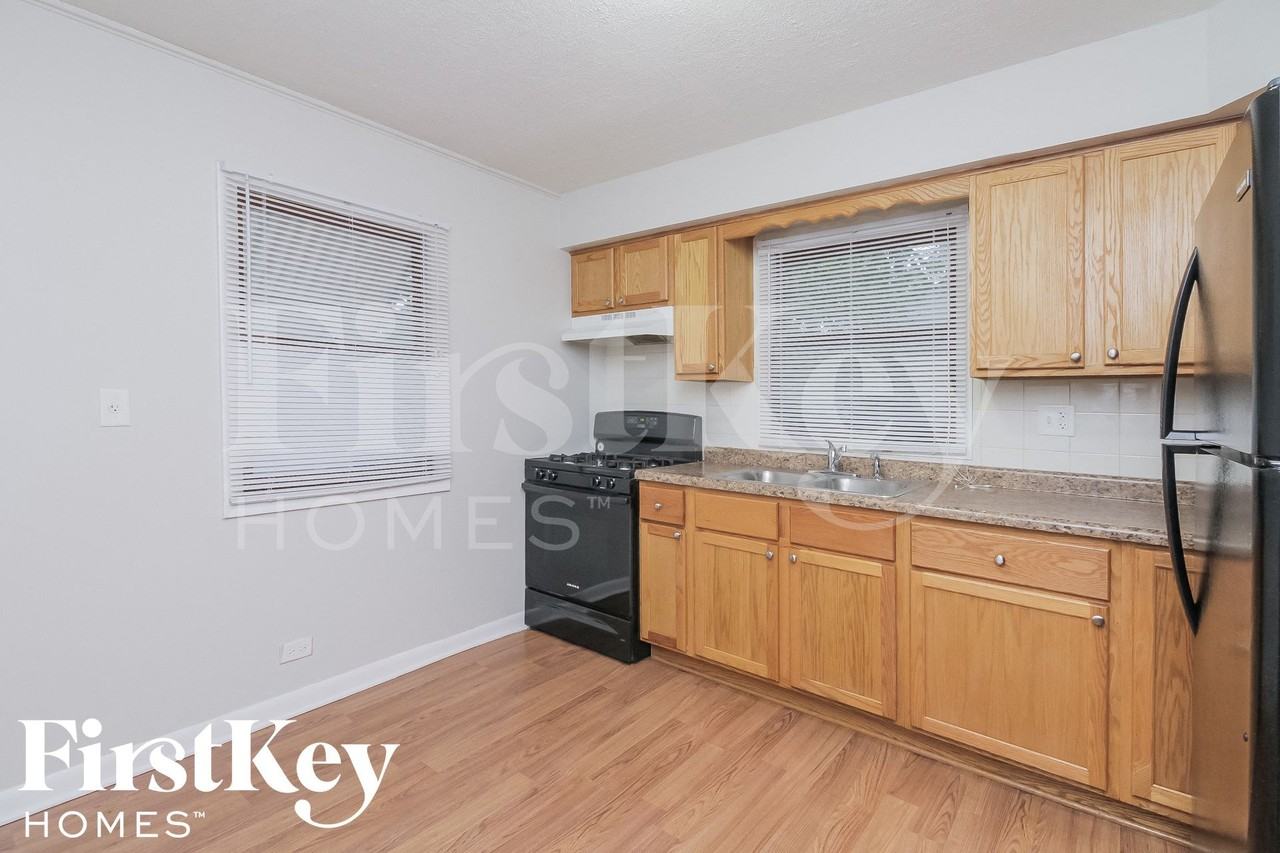 15450 Elm St - Photo 5 of 15