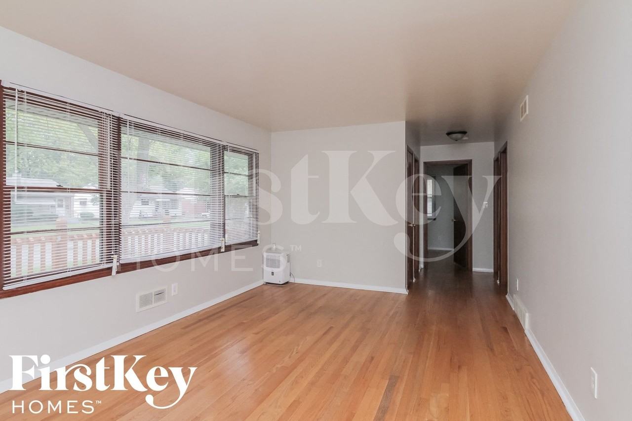 15450 Elm St - Photo 7 of 15