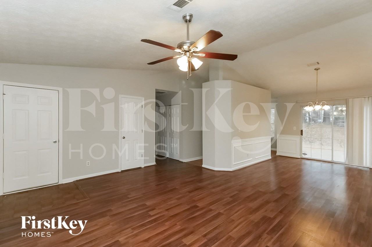 1169 Sunday Ln - Photo 3 of 16