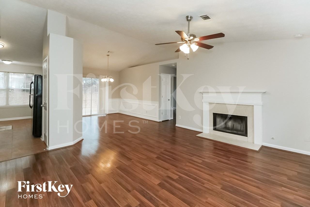 1169 Sunday Ln - Photo 4 of 16