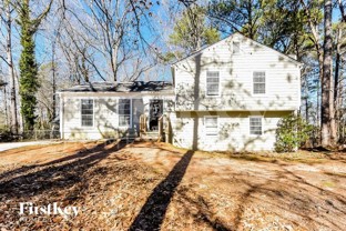 102 Parkview Dr - Photo 1 of 1
