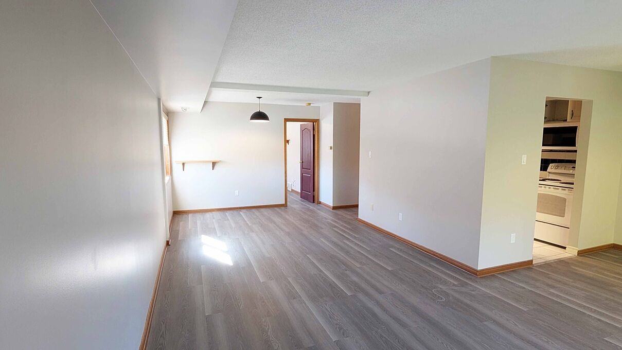 4 - 4 Albert St - Photo 2 of 12