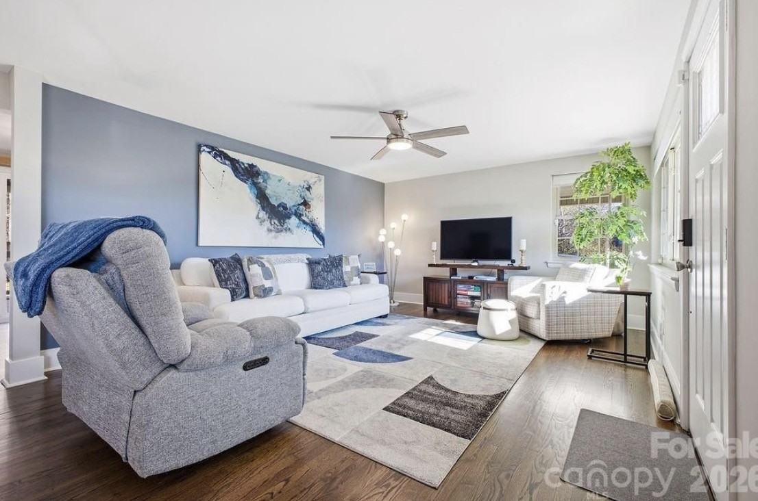 2841 20th St Ne #NA - Photo 3 of 17