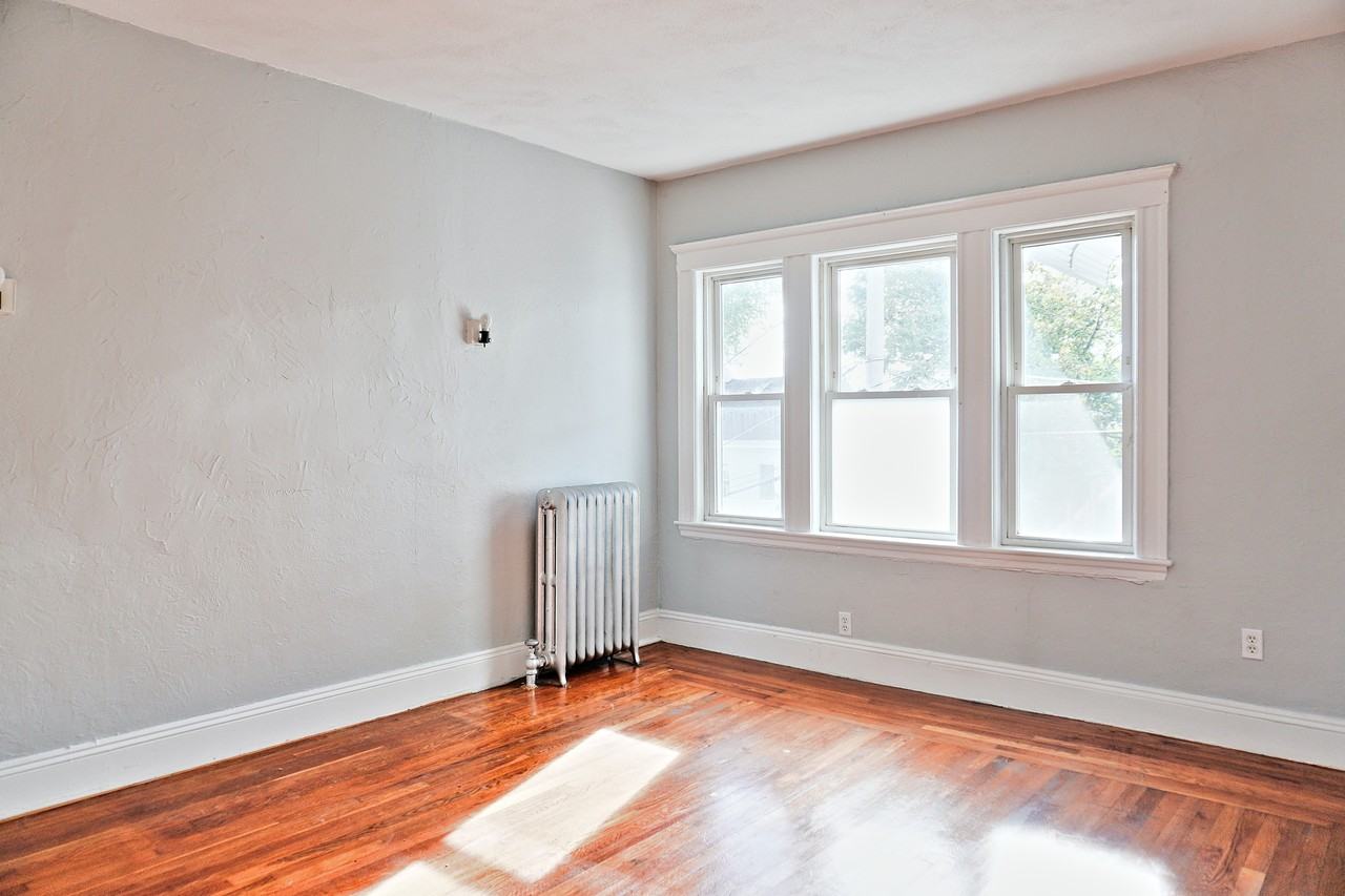 911 Kenilworth St #9 - Photo 7 of 24