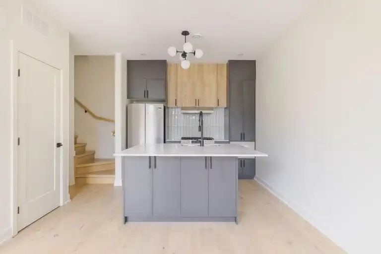 138 Carillon St #A - Photo 3 of 17