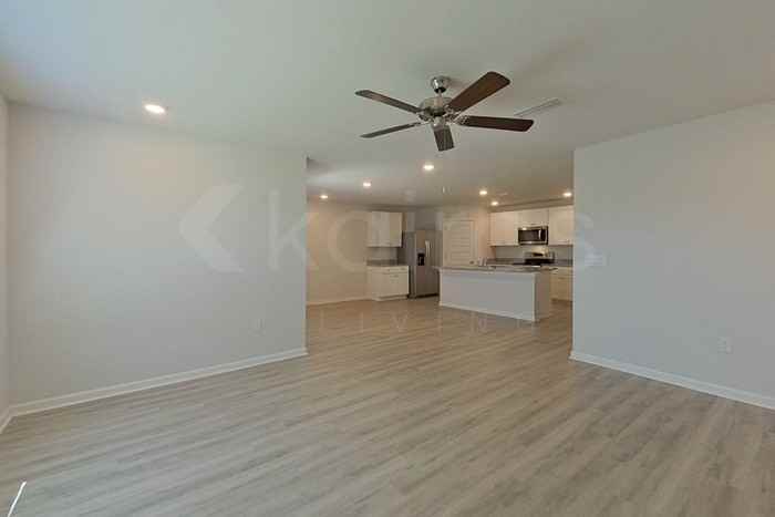220 Monarch Ln - Photo 7 of 23