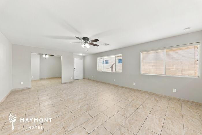 3027 W Melinda Ln - Photo 6 of 13