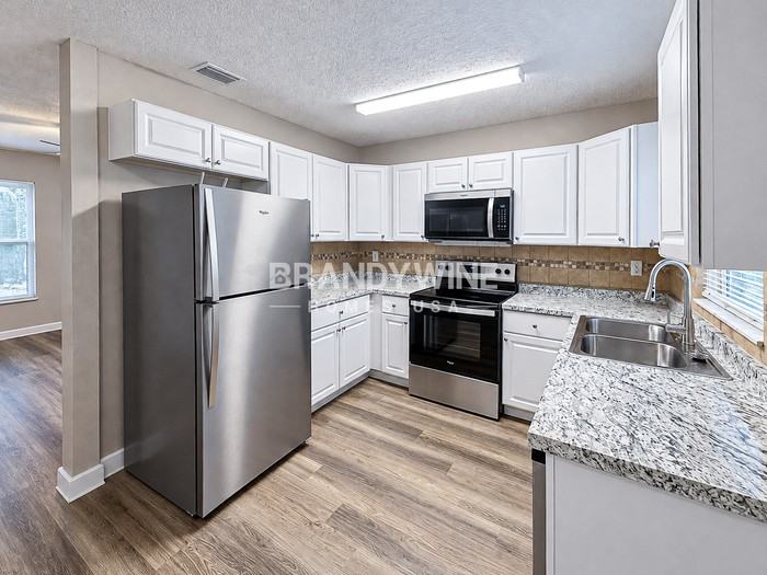 10004 N Altman St - Photo 7 of 22