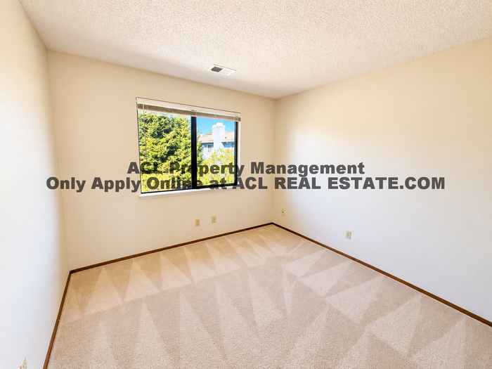27128 Columbia Way - Photo 7 of 20