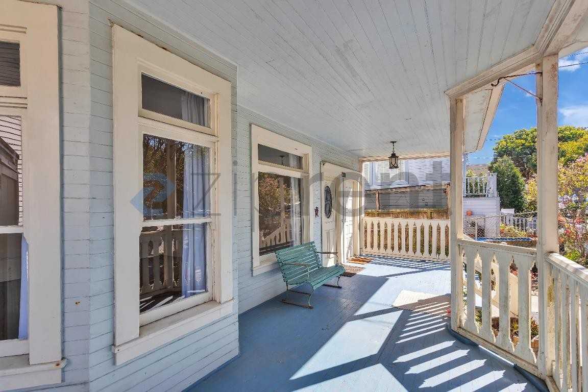 138 Wilson St #1 - Photo 5 of 29