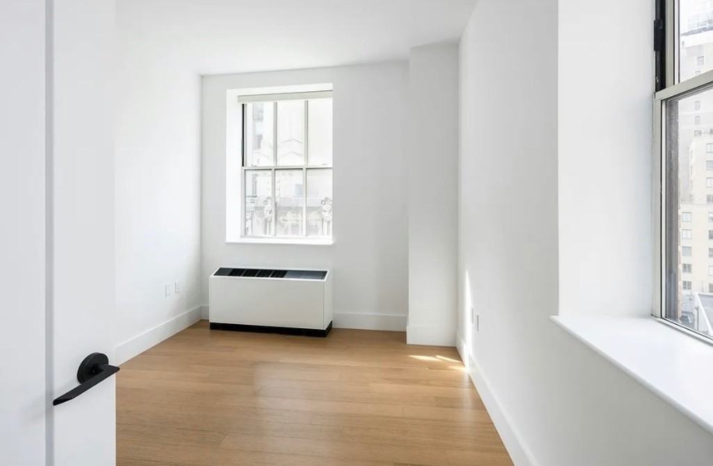 63 Wall St #1015 - Photo 2 of 5