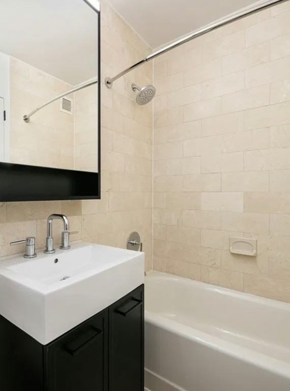63 Wall St #1015 - Photo 3 of 5