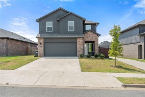 featured image of 3844 Pinecrest St