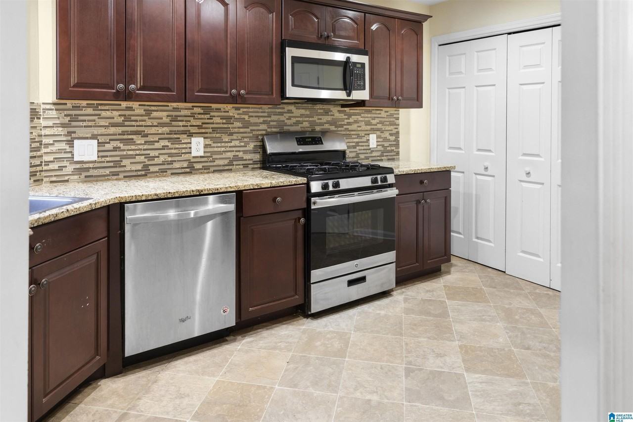 5409 Whisper Wood Cir - Photo 7 of 37