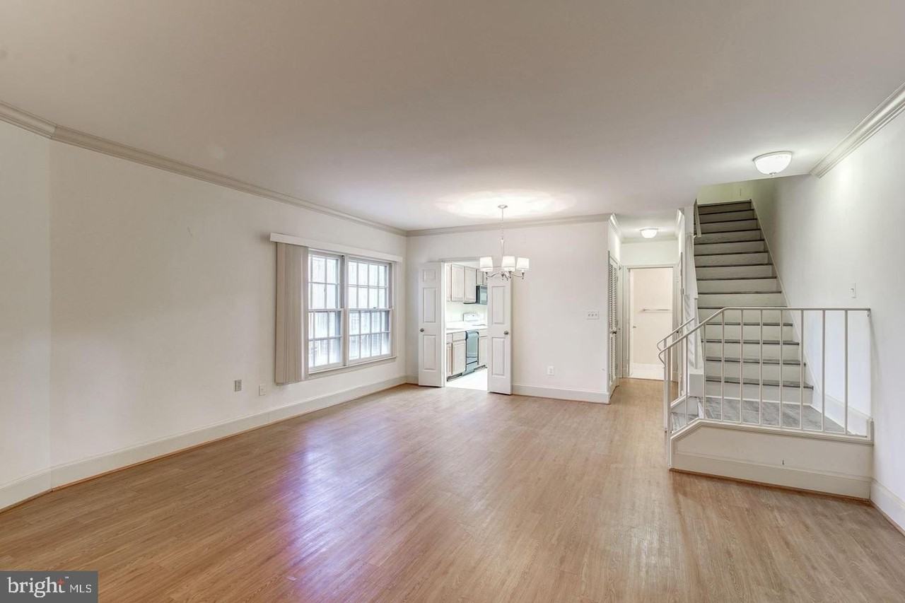 4341 Massachusetts Ave Nw - Photo 4 of 16