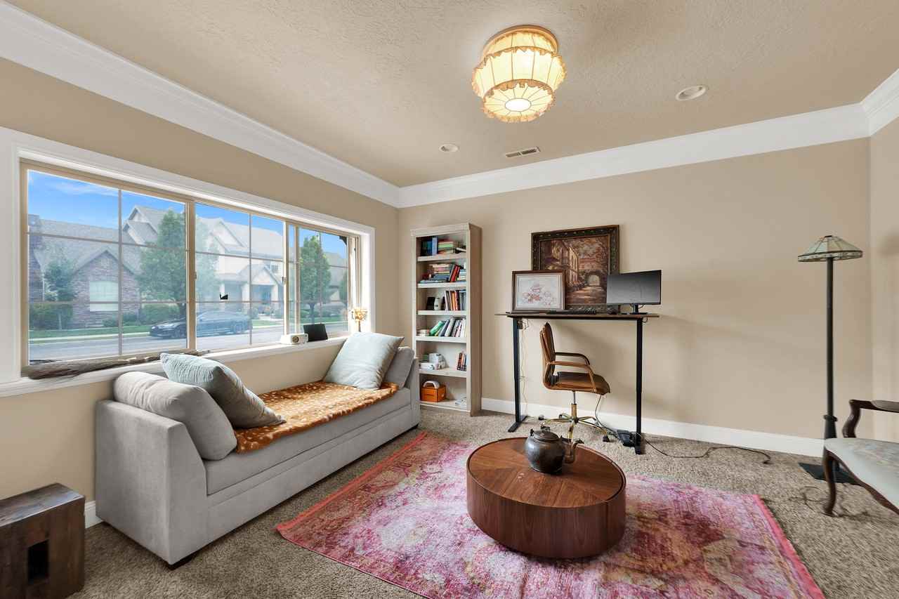 5516 W Parkway West Dr #5516 - Photo 4 of 22