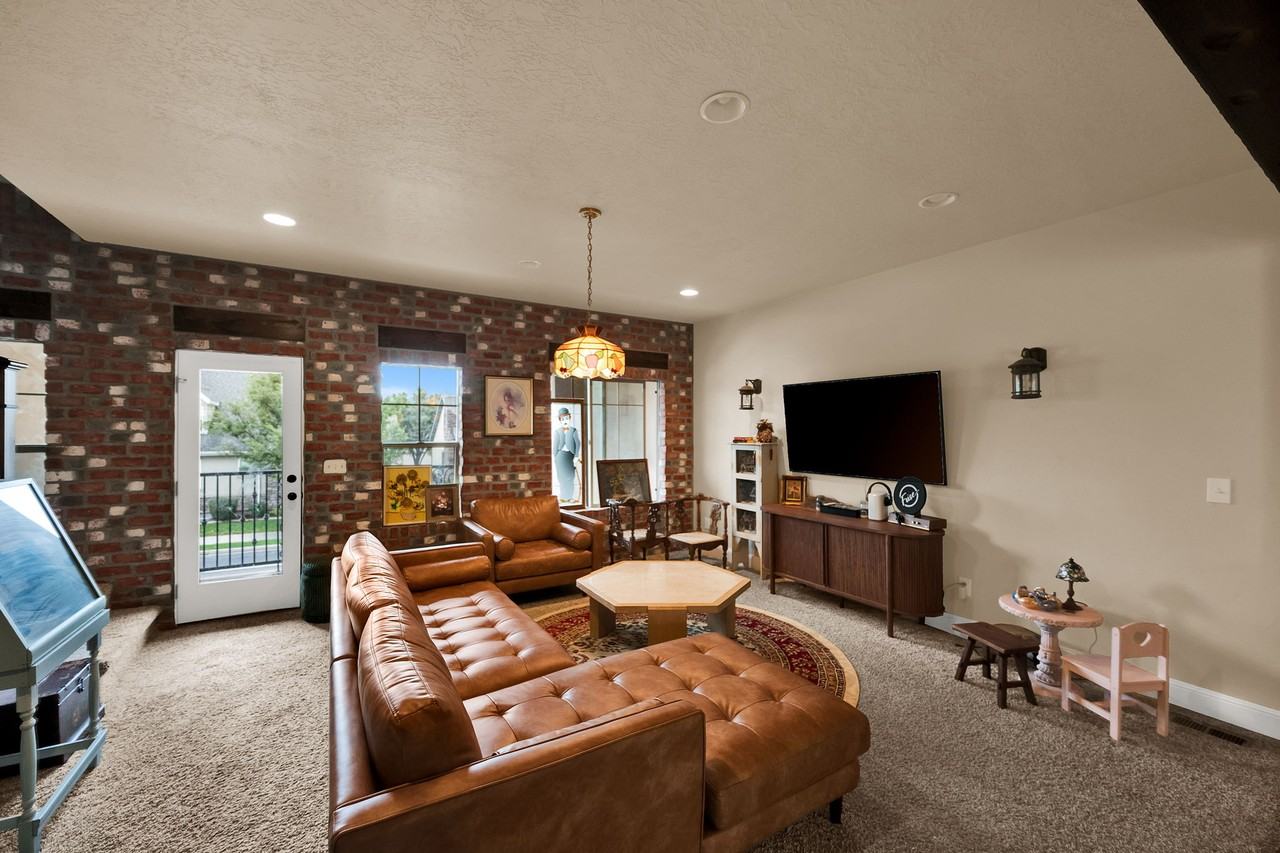 5516 W Parkway West Dr #5516 - Photo 6 of 22