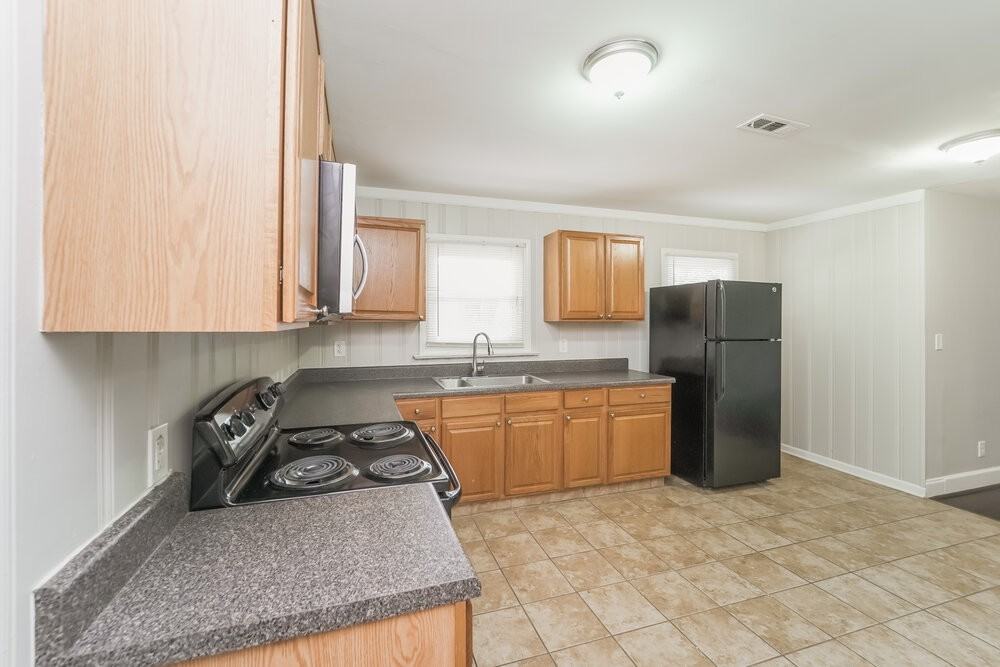 10915 Brief Rd - Photo 7 of 16