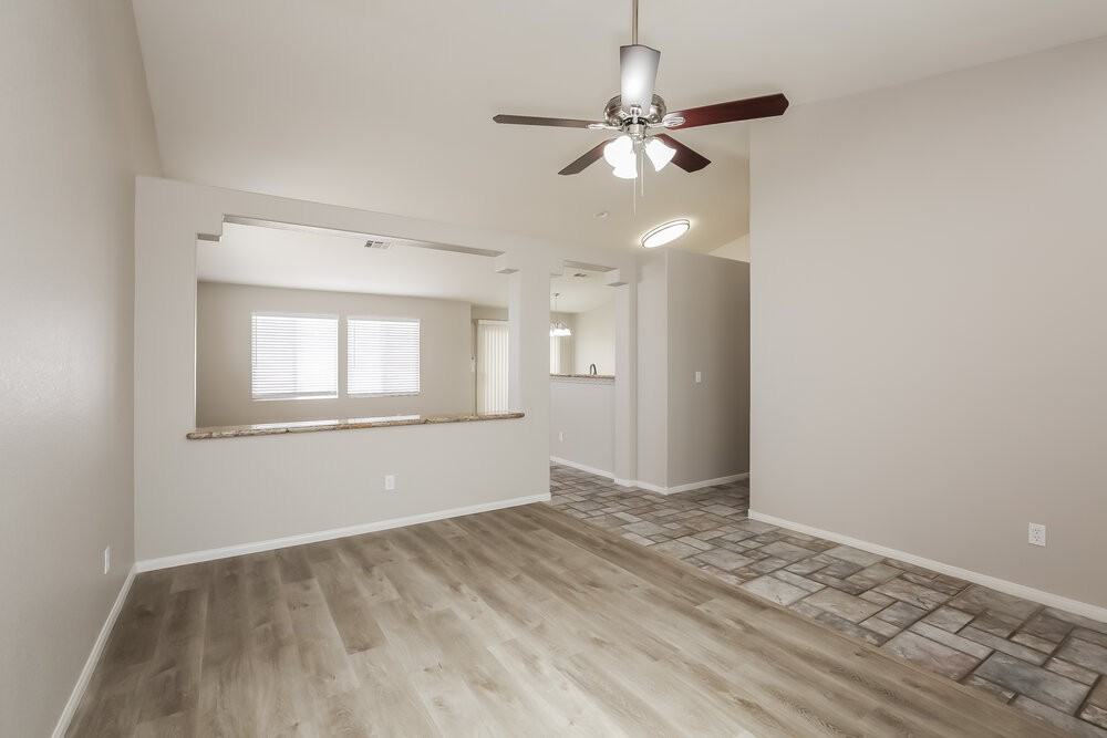 6172 Halehaven Dr - Photo 4 of 16