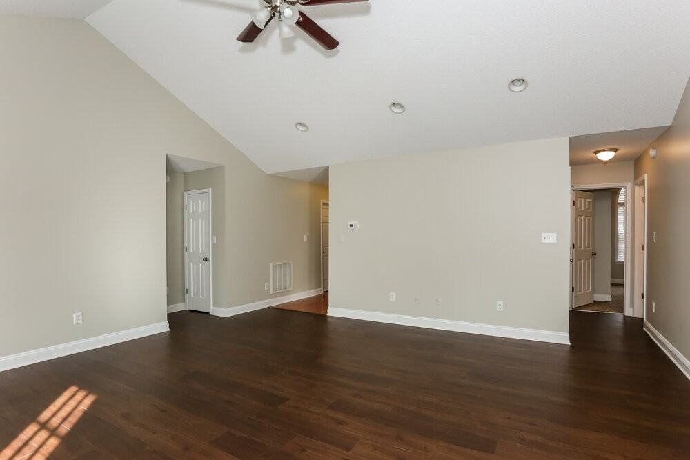 8112 Poplar Grove Cir - Photo 5 of 13